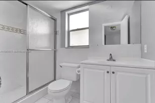 8100 Sunrise Lakes Blvd, Sunrise, FL 33322 - Photo 5