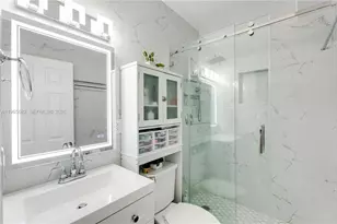 351 E 13th St, Hialeah, FL 33010 - Photo 11