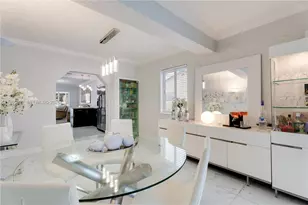 351 E 13th St, Hialeah, FL 33010 - Photo 9