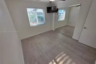 13950 Oaklawn Pl, Davie, FL 33325 - Photo 7