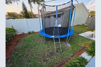 13950 Oaklawn Pl, Davie, FL 33325 - Photo 21