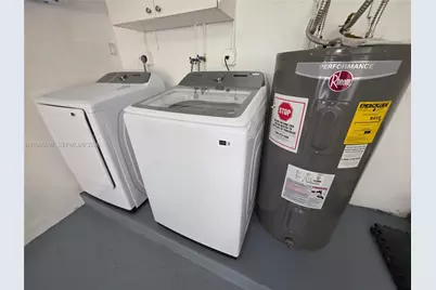 13950 Oaklawn Pl, Davie, FL 33325 - Photo 23