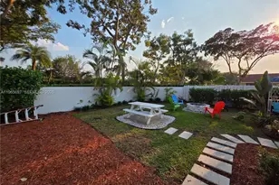 13950 Oaklawn Pl, Davie, FL 33325 - Photo 19