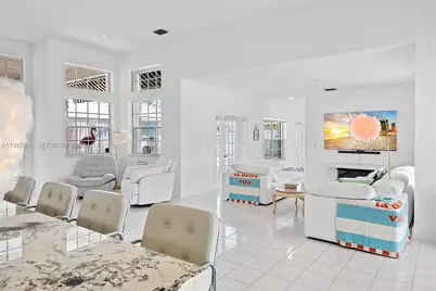 1196 SW Live Oak Cv, Port Saint Lucie, FL 34986 - Photo 9