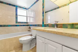 301 NE 14th Ave, Hallandale Beach, FL 33009 - Photo 11