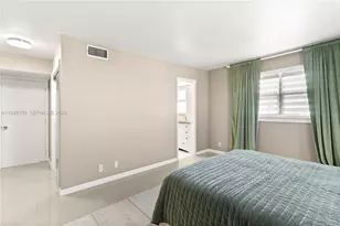 301 NE 14th Ave, Hallandale Beach, FL 33009 - Photo 13