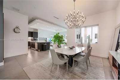 8259 NW 34th St, Doral, FL 33122 - Photo 3