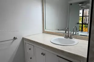 17021 N Bay Rd, Sunny Isles Beach, FL 33160 - Photo 5