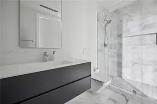 420 N Hibiscus Dr, Miami Beach, FL 33139 - Photo 19