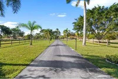 3761 Dellwood Blvd., Loxahatchee, FL 33470 - Photo 9