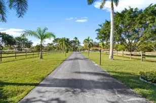 3761 Dellwood Blvd, Loxahatchee, FL 33470 - Photo 9