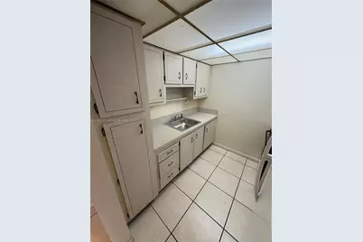 16215 NE 18th Ct #202, North Miami Beach, FL 33162 - Photo 9