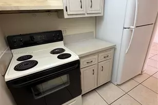 16215 NE 18th Ct, North Miami Beach, FL 33162 - Photo 7