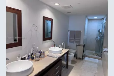 475 Brickell Ave #1715, Miami, FL 33131 - Photo 11