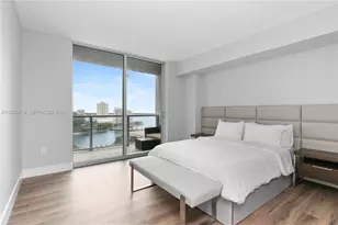 500 Brickell Ave, Miami, FL 33131 - Photo 7