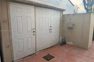 9175 Fontainebleau Blvd, Miami, FL 33172 - Photo 17