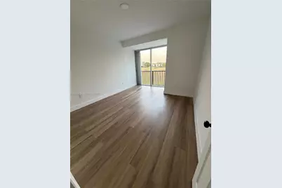 9175 Fontainebleau Blvd #7, Miami, FL 33172 - Photo 5