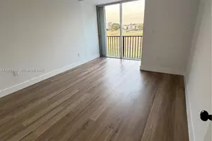 9175 Fontainebleau Blvd, Miami, FL 33172 - Photo 5