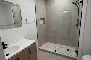 9175 Fontainebleau Blvd, Miami, FL 33172 - Photo 11