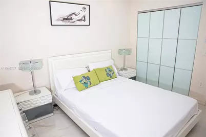 16445 Collins Ave #425, Sunny Isles Beach, FL 33160 - Photo 19