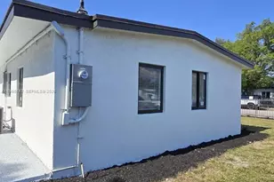 1910 NW 134th St, Miami, FL 33167 - Photo 5