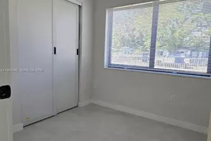 1910 NW 134th St, Miami, FL 33167 - Photo 11