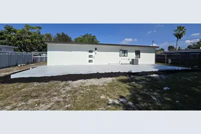 1910 NW 134th St, Miami, FL 33167 - Photo 3