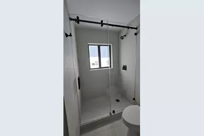 1910 NW 134th St, Miami, FL 33167 - Photo 17