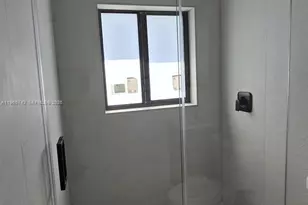 1910 NW 134th St, Miami, FL 33167 - Photo 17