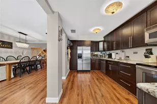 8733 Cleary Blvd, Plantation, FL 33324 - Photo 5