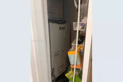 475 Brickell Ave #3613, Miami, FL 33131 - Photo 9