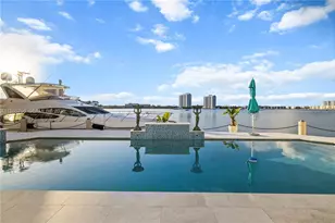 16479 NE 30th Ave, North Miami Beach, FL 33160 - Photo 11