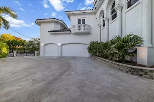 16479 NE 30th Ave, North Miami Beach, FL 33160 - Photo 55