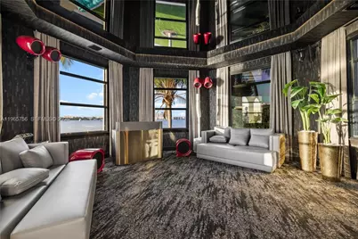 16479 NE 30th Ave, North Miami Beach, FL 33160 - Photo 19