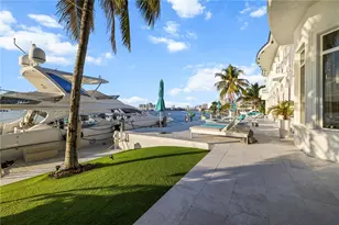 16479 NE 30th Ave, North Miami Beach, FL 33160 - Photo 5