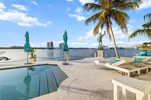 16479 NE 30th Ave, North Miami Beach, FL 33160 - Photo 13