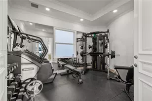 16479 NE 30th Ave, North Miami Beach, FL 33160 - Photo 21