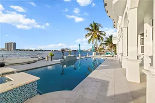 16479 NE 30th Ave, North Miami Beach, FL 33160 - Photo 9