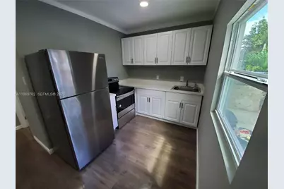 2425 NW 28th St, Miami, FL 33142 - Photo 5