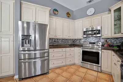 19238 NW 19th St, Pembroke Pines, FL 33029 - Photo 7