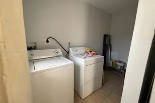 756 NW 5th St, Florida City, FL 33034 - Photo 9