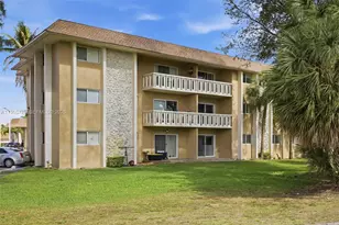 7400 Miami Lakes Dr, Miami Lakes, FL 33014 - Photo 3