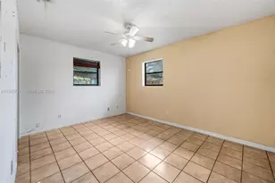 136 Cayman Dr, Palm Springs, FL 33461 - Photo 11