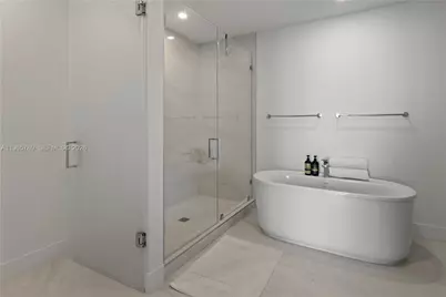 17550 Collins Ave #1205, Sunny Isles Beach, FL 33160 - Photo 53