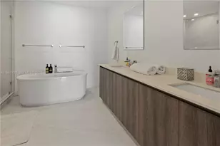 17550 Collins Ave, Sunny Isles Beach, FL 33160 - Photo 51