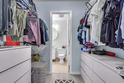 7060 NW 179th St #210, Hialeah, FL 33015 - Photo 15