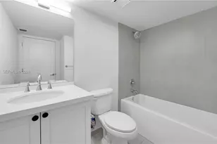 555 NE 34th St, Miami, FL 33137 - Photo 21