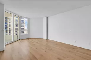 555 NE 34th St, Miami, FL 33137 - Photo 11