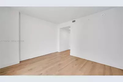 555 NE 34th St #2405, Miami, FL 33137 - Photo 25