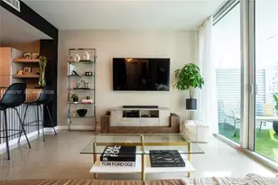 300 S Biscayne Blvd, Miami, FL 33131 - Photo 1